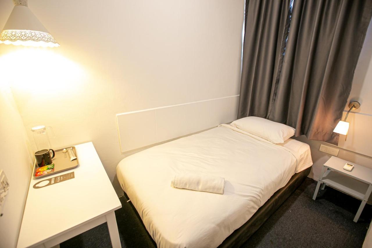 Grand Swiss Hotel George Town Exteriör bild