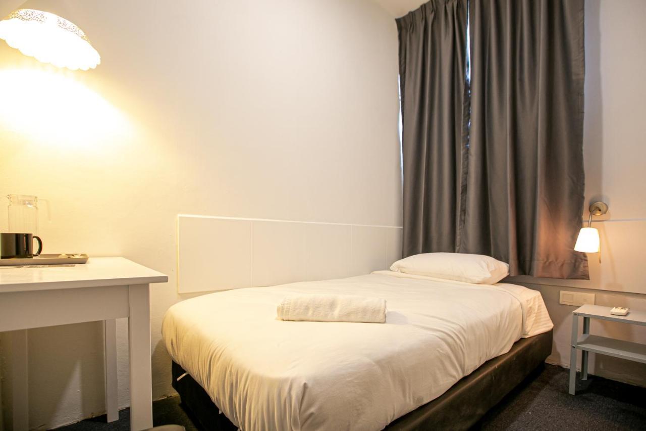 Grand Swiss Hotel George Town Exteriör bild